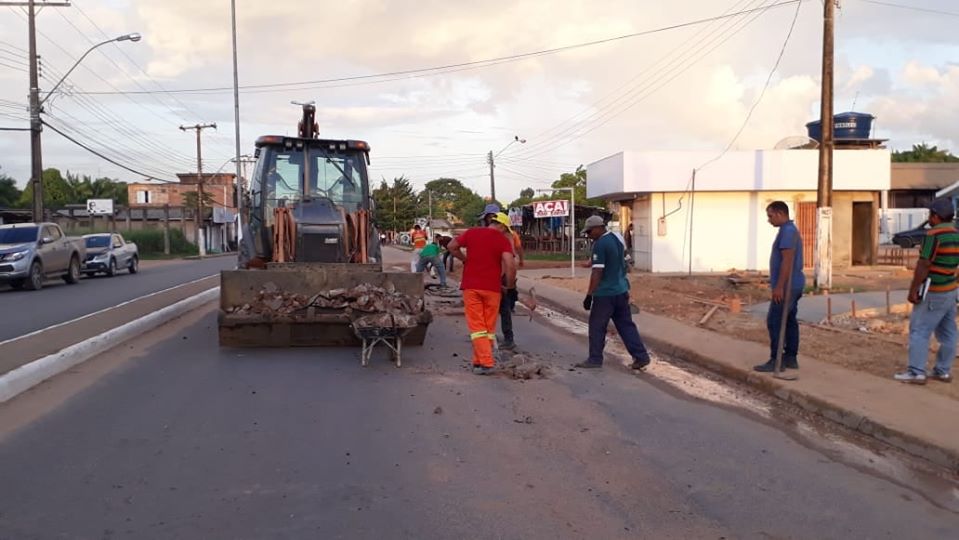 Prefeitura continua realizando serviços de tapa buraco